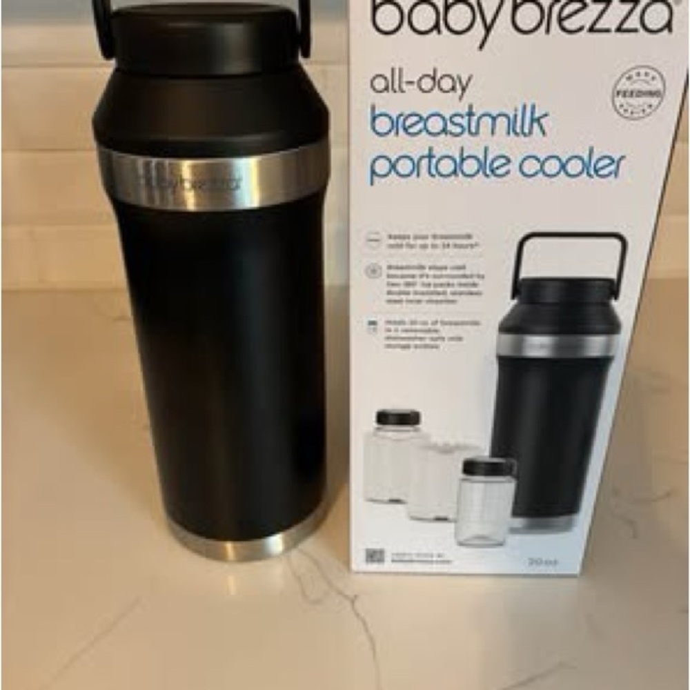 Baby Brezza Black Breastmilk Portable Cooler